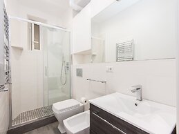 RSH San Cosimato Luxury Bright Apartment
