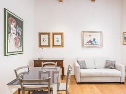 RSH San Cosimato Luxury Bright Apartment