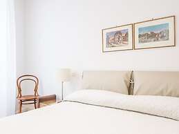 RSH San Cosimato Luxury Bright Apartment