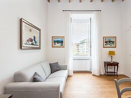 RSH San Cosimato Luxury Bright Apartment