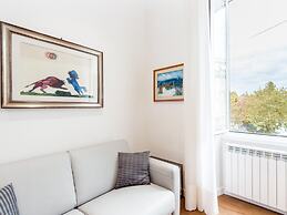 RSH San Cosimato Luxury Bright Apartment