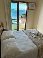 GOLFINHOS APART HOTEL