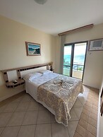 GOLFINHOS APART HOTEL