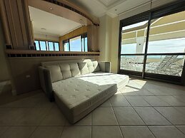 GOLFINHOS APART HOTEL