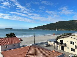 GOLFINHOS APART HOTEL