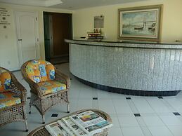 GOLFINHOS APART HOTEL