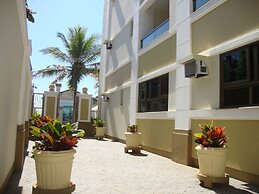 GOLFINHOS APART HOTEL