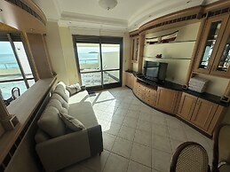 GOLFINHOS APART HOTEL