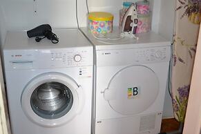 Mia & Lena Apartment