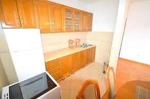 Seafront Apartment Bijela