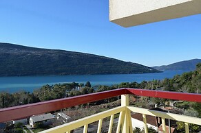 Vavic Apartments