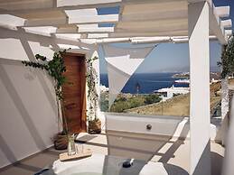 ΑRCS Suites & Residences