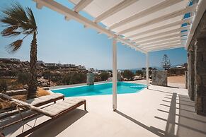 ΑRCS Suites & Residences