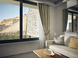 ΑRCS Suites & Residences