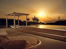 ΑRCS Suites & Residences