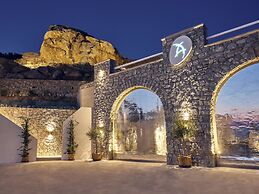 ΑRCS Suites & Residences