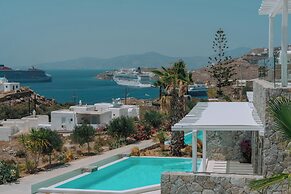 ΑRCS Suites & Residences