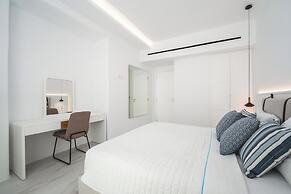 ΑRCS Suites & Residences