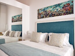 ΑRCS Suites & Residences