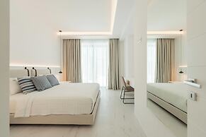 ΑRCS Suites & Residences