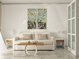 ΑRCS Suites & Residences