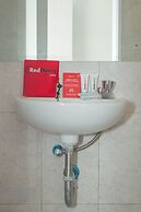 RedDoorz Plus near Jatinangor Town Square 2