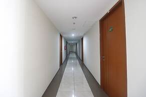 RedLiving Apartemen Green Lake View Ciputat - Pelangi Rooms Tower E