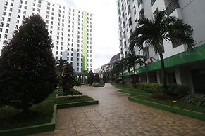 RedLiving Apartemen Green Lake View Ciputat - Pelangi Rooms Tower E