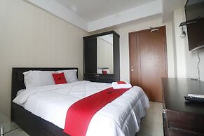 RedLiving Apartemen Green Lake View Ciputat - Pelangi Rooms Tower E