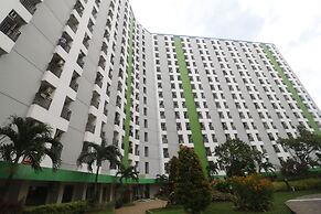 RedLiving Apartemen Green Lake View Ciputat - Pelangi Rooms Tower E