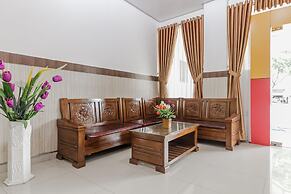 RedDoorz near RSU Suaka Insan