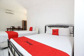 RedDoorz near RS Sarjito Yogyakarta 2