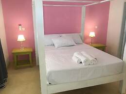 Pole Pole Beach House