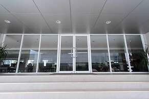 RedDoorz Premium @ SMDC Fairview