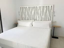 Feelathome Rivero Apartments