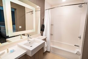 SpringHill Suites by Marriott Newark Fremont