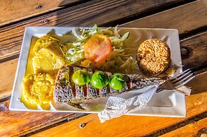 Nuestros Tres Tesoros