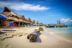 Nuestros Tres Tesoros