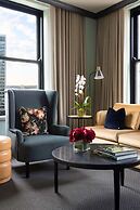 The Candler Hotel Atlanta, Curio Collection by Hilton