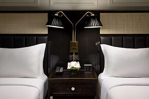 The Candler Hotel Atlanta, Curio Collection by Hilton