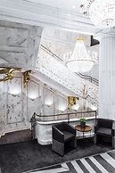 The Candler Hotel Atlanta, Curio Collection by Hilton
