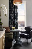 The Candler Hotel Atlanta, Curio Collection by Hilton