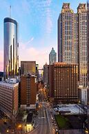 The Candler Hotel Atlanta, Curio Collection by Hilton