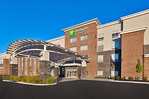 Holiday Inn & Suites Toledo Southwest - Perrysburg by IHG