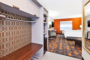 Holiday Inn & Suites Toledo Southwest - Perrysburg by IHG