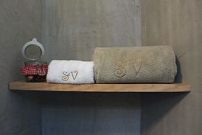 Suite del Vico Family