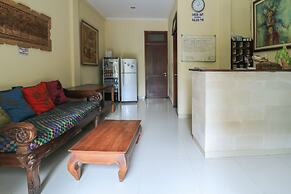 Surfaris Inn on Poppies 2