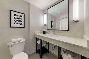 Comfort Inn & Suites Miami International Airport