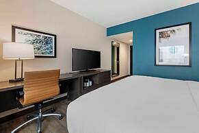Comfort Inn & Suites Miami International Airport