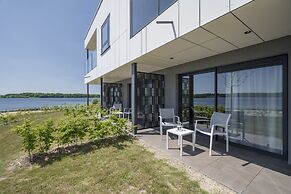 Golden Lakes Hotel